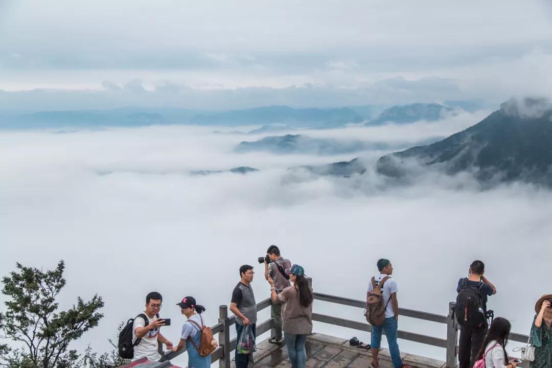 寻一个20℃的夏天，这里堪称自驾天堂！比大片还要美10倍