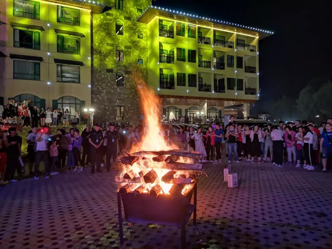 理想中的夏季美好，我想是在白云山