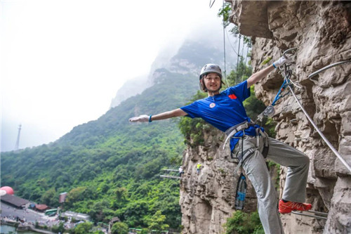 踏风行走、飞檐走壁～云台山六大“练胆”项目等你来体验！