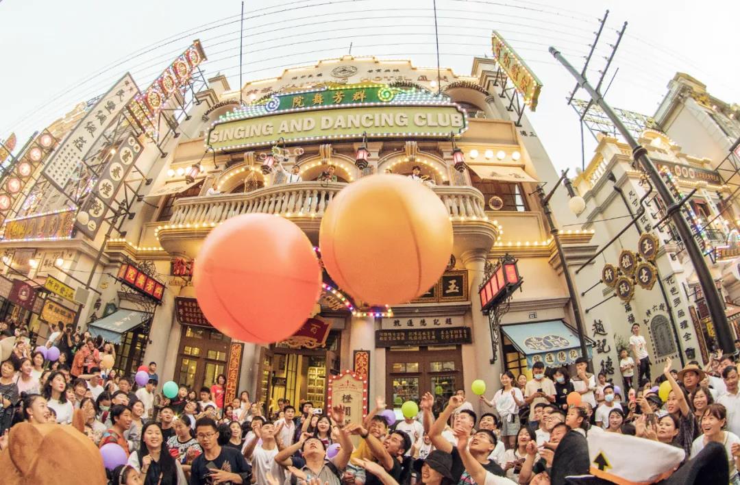 娃见疯！电影小镇蹦蹦跳跳泡泡节来啦！