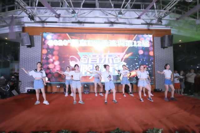 洛阳重渡沟第十二届音乐啤酒狂欢节完美闭幕 洛阳重渡沟第十二届音乐啤酒狂欢节完美闭幕