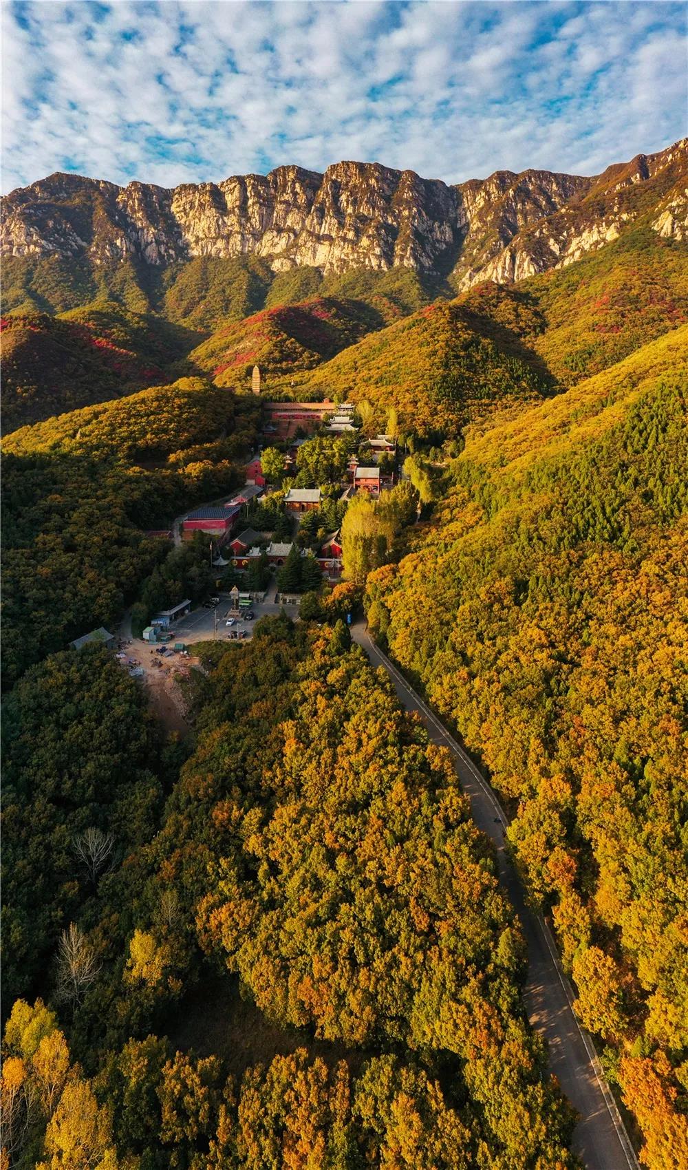 与秋色渲染的嵩山,来一次最美好的相遇 与秋色渲染的嵩山,来一次最美好的相遇
