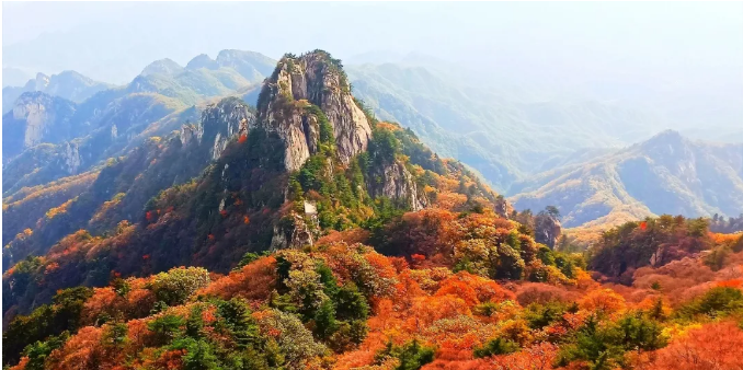 多彩尧山惹人醉 一入此境不思归