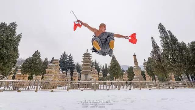 瑞雪启祥 1500年的嵩山少林寺初雪如约而至！