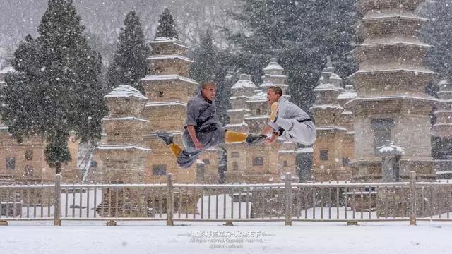 瑞雪启祥 1500年的嵩山少林寺初雪如约而至！