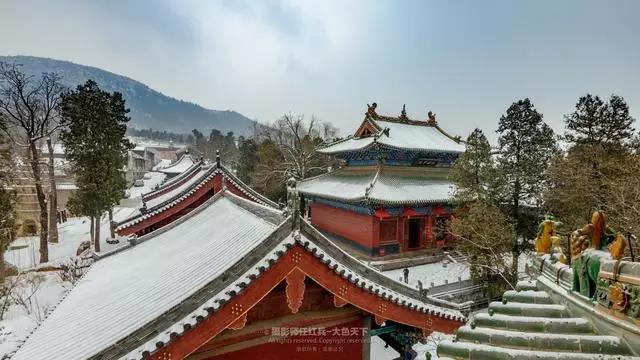 瑞雪启祥 1500年的嵩山少林寺初雪如约而至！