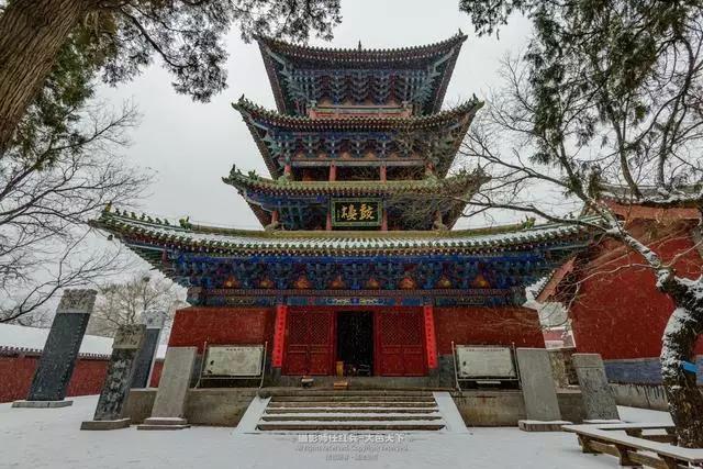 瑞雪启祥 1500年的嵩山少林寺初雪如约而至！