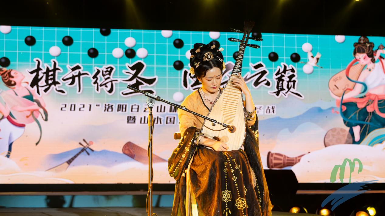 棋开得圣 国乐云巅 柯洁再度“封圣” 白云山·山水国乐盛典隆重启动 棋开得圣 国乐云巅 柯洁再度“封圣” 白云山·山水国乐盛典隆重启动