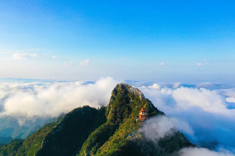 白云山┃云海日出献礼国庆，太震撼了！