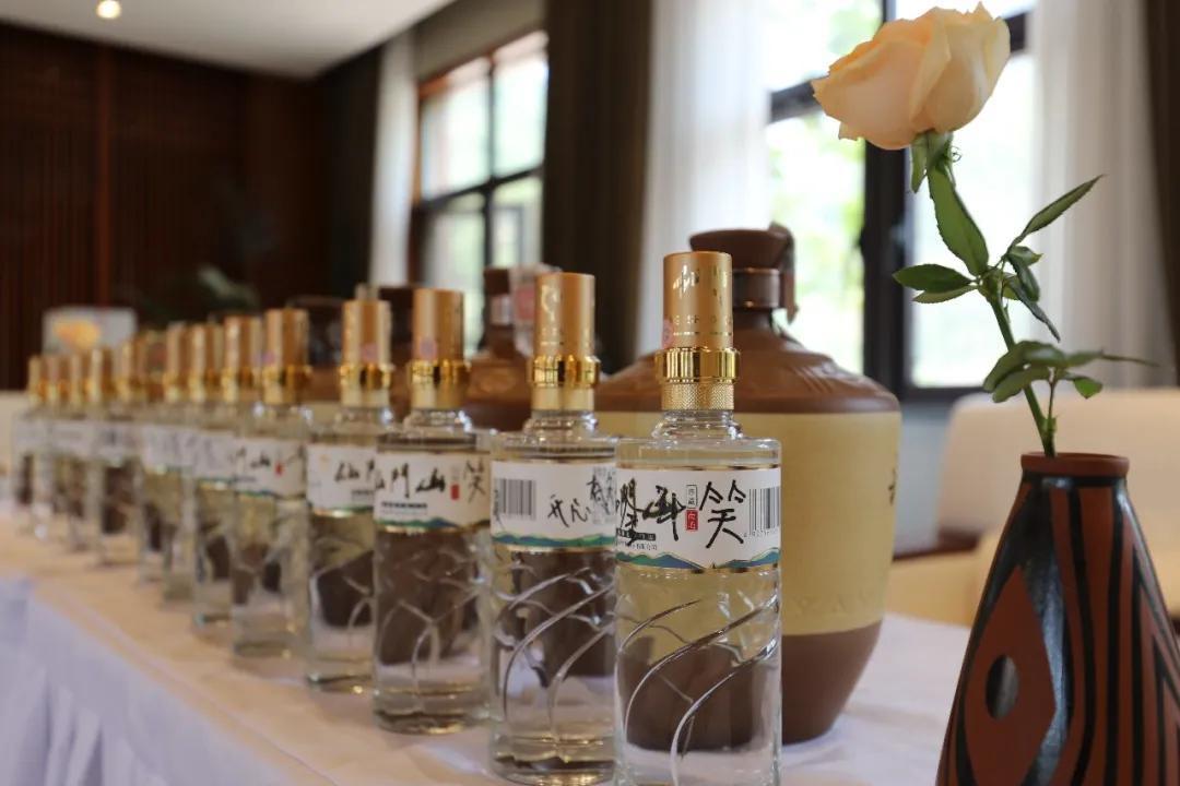冬日里的第一杯酒，仙门山请你喝！