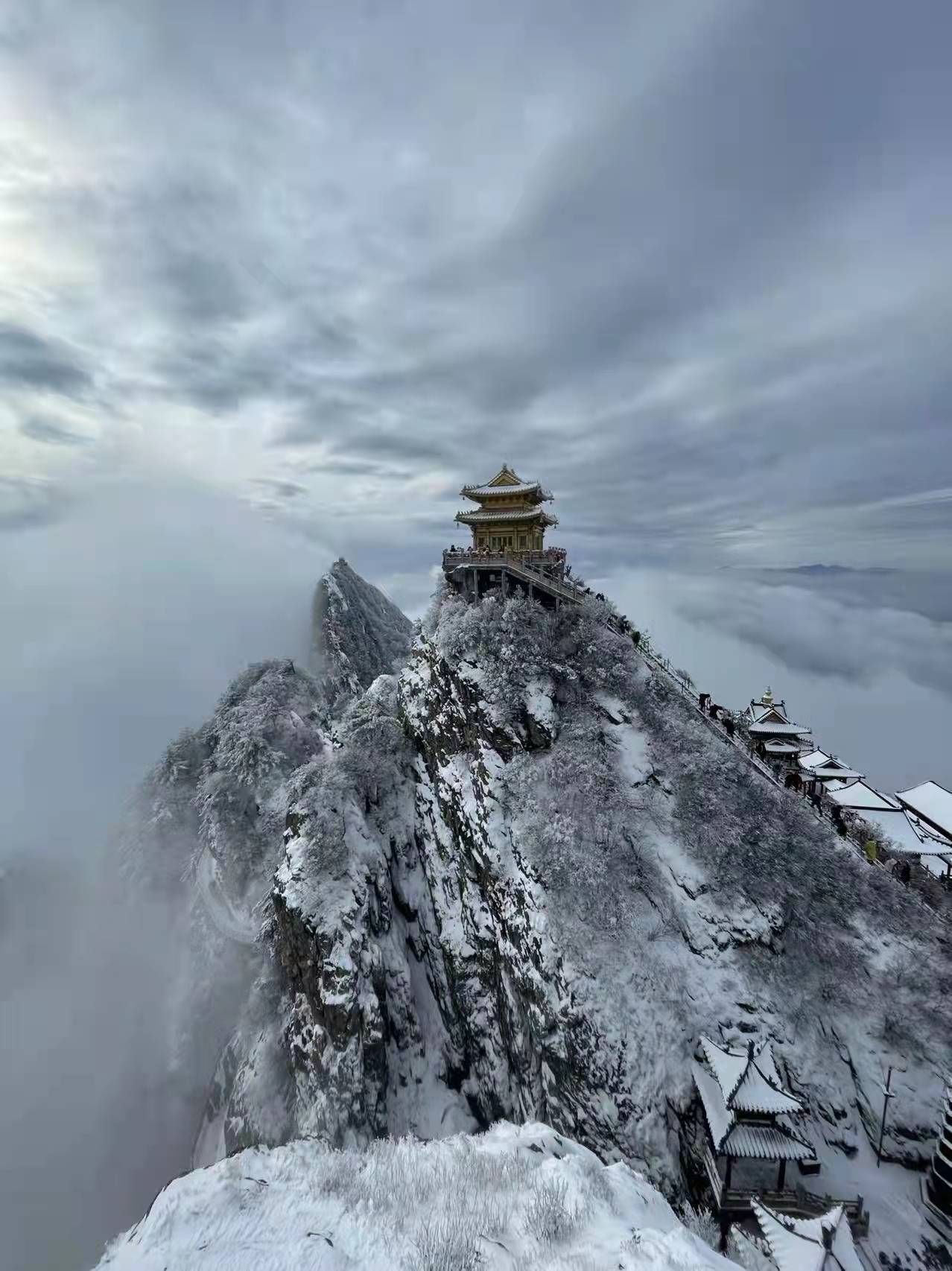 @全国游客：老君山景区免门票邀您赏雪啦！