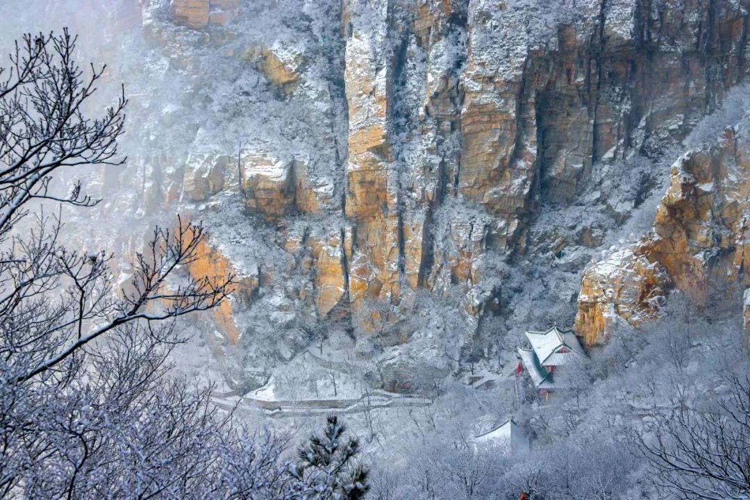 嵩山绝美冰雪大片正式上演