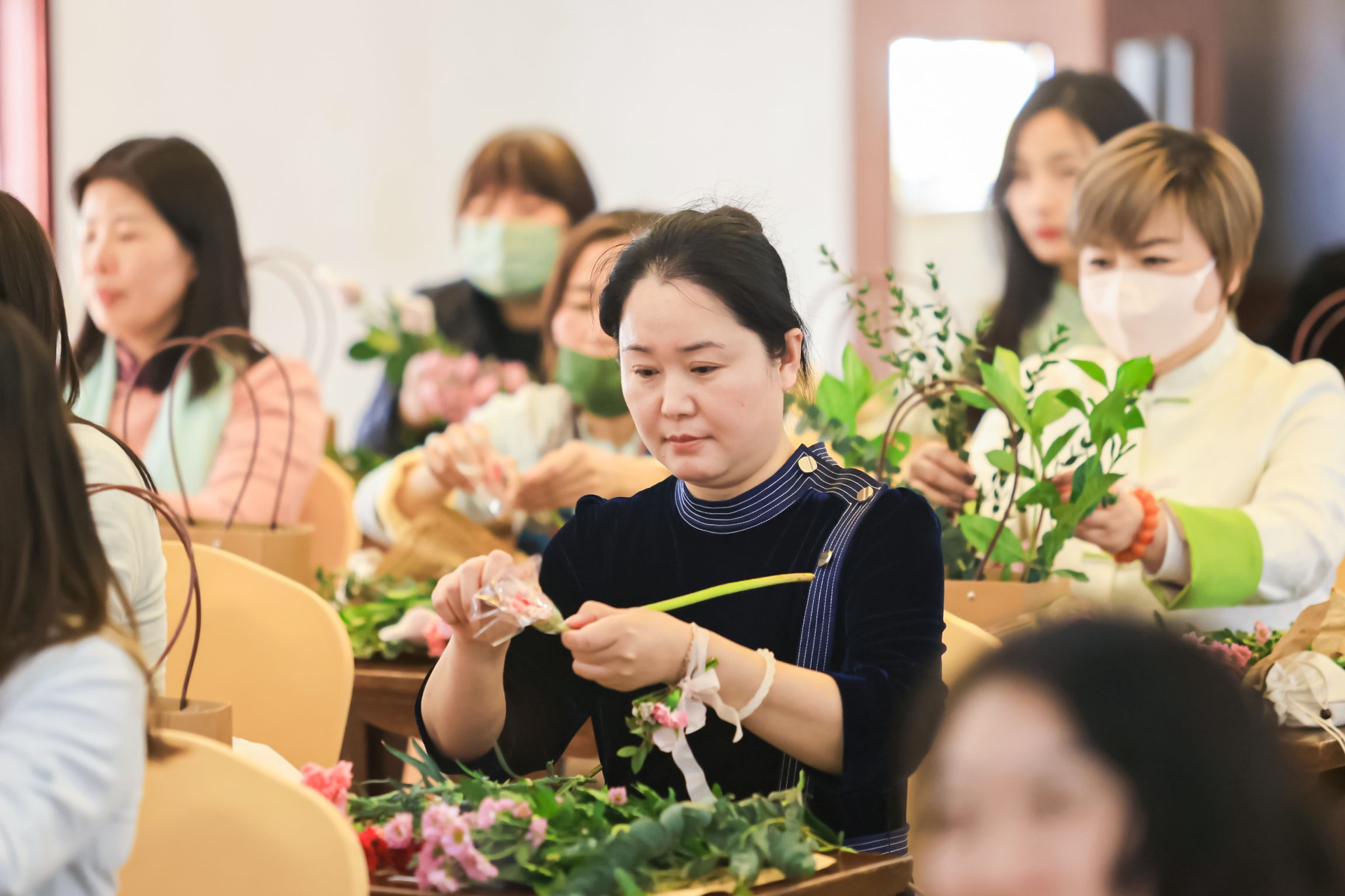 3月8日，她们在《禅宗少林·音乐大典·照见山居》体验了做“女神”的感觉