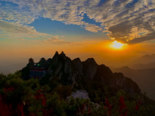 老君山的秋天，景色到了极致，美醉了双眼