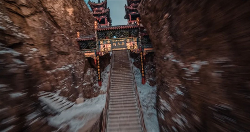 行走河南·读懂中国｜雪后老君山夜景美如画，震撼航拍视角来了！