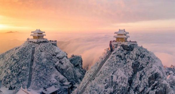 央視再次關(guān)注老君山：雪后盛宴美不勝收