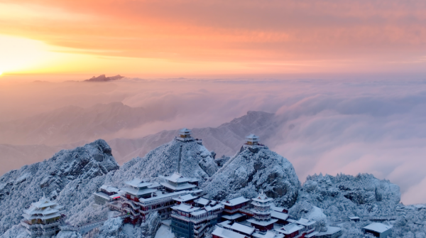 央視再次關(guān)注老君山:雪后盛宴美不勝收 央視再次關(guān)注老君山:雪后盛宴美不勝收