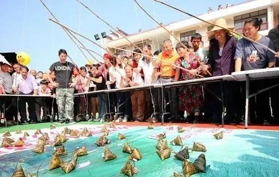 非遗过端午，鸡冠洞邀您一起包槲包、钓槲包、制香囊......