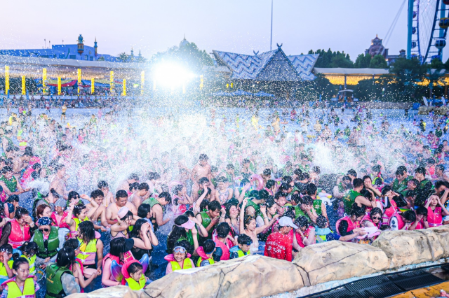 这夏嗨起来！来银基乐海体验夏天的第一场水上狂欢